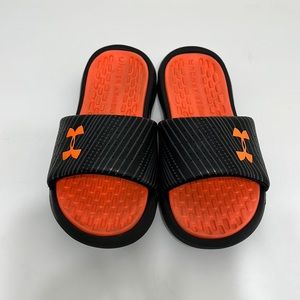 Under Armour Slip on sandals